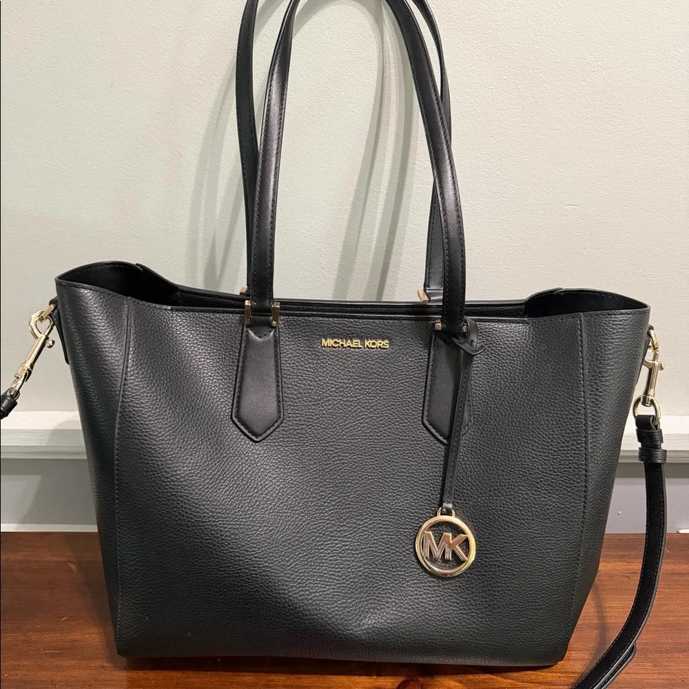 Large Michael Kors handbag black